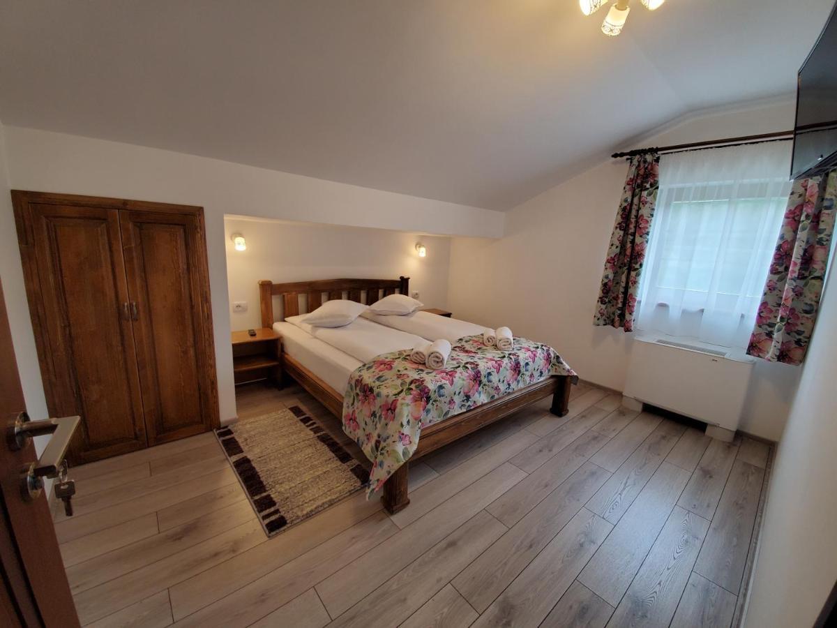 Pensiunea Casa Brancovenilor Sîmbăta de Sus Bagian luar foto
